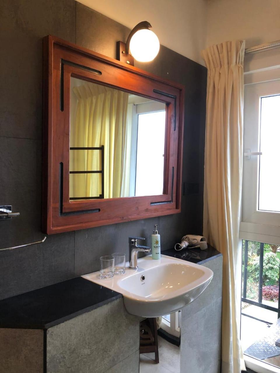 Suriya Guest Hotel Nuwara Eliya Kültér fotó