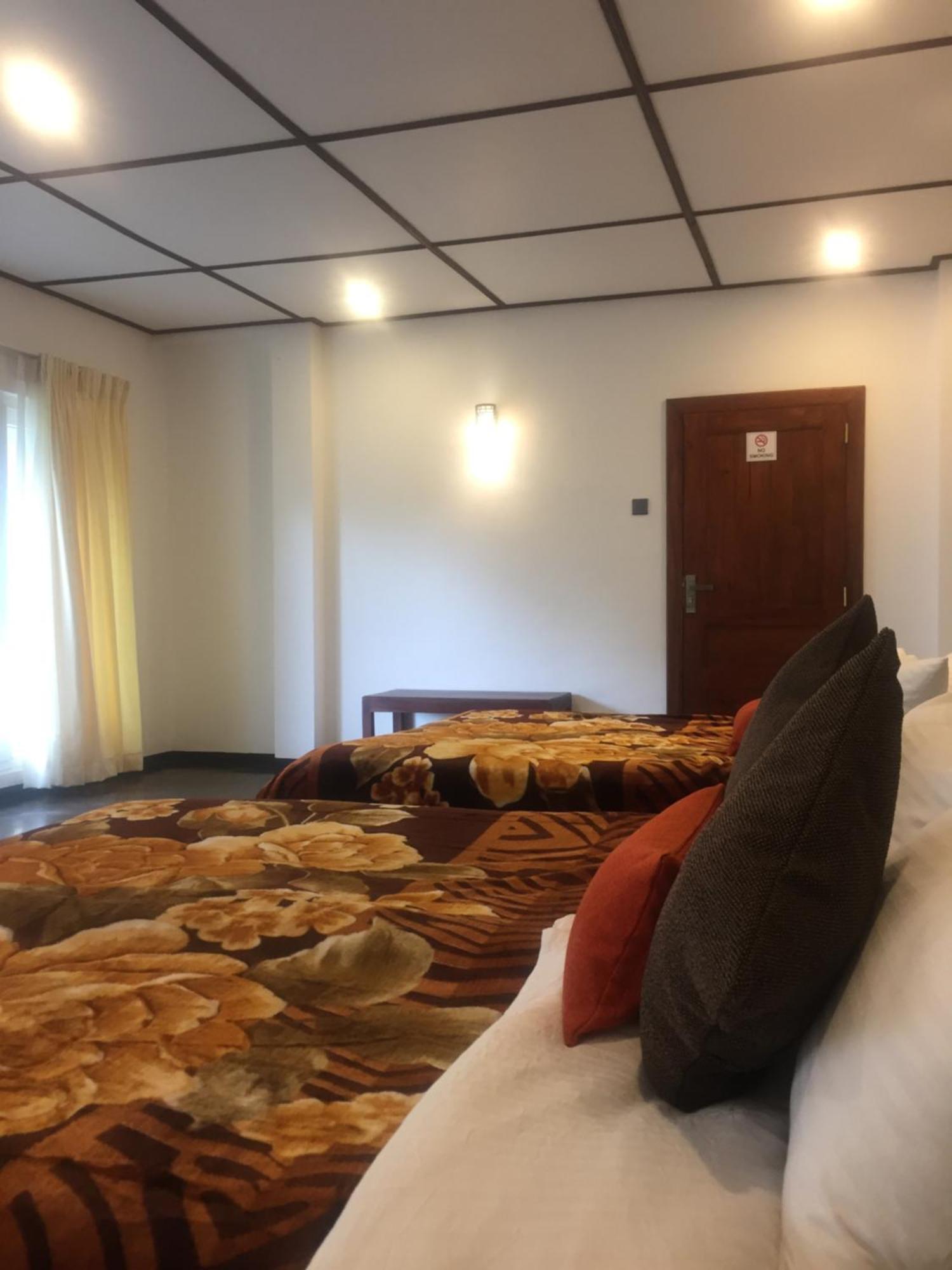 Suriya Guest Hotel Nuwara Eliya Kültér fotó